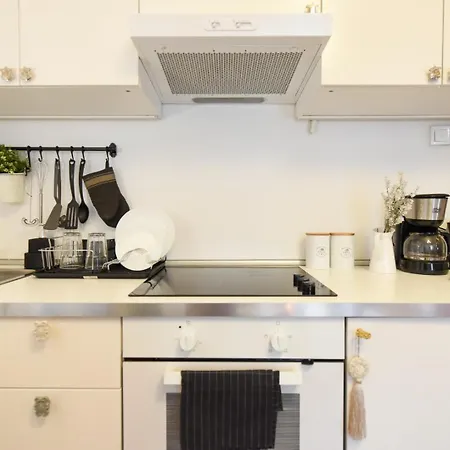 Above The Energy Of Calea Victoriei - Bright 1br In Apartmán