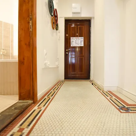 Above The Energy Of Calea Victoriei - Bright 1br In * Bukurešť