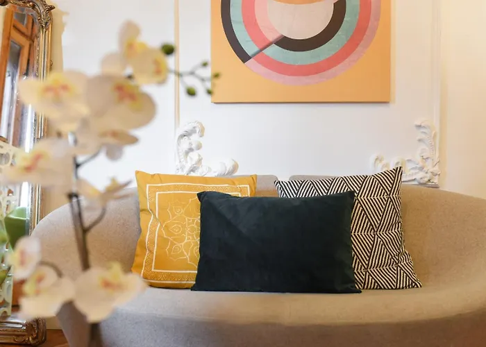 Above The Energy Of Calea Victoriei - Bright 1br In * Bucharest