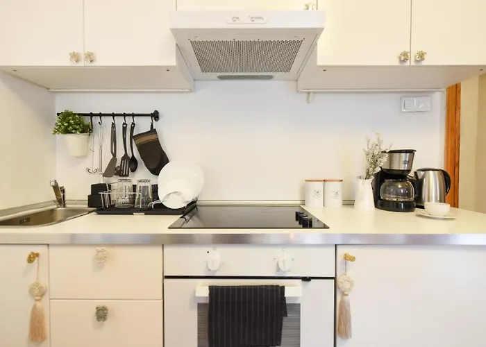 Above The Energy Of Calea Victoriei - Bright 1br In Apartment