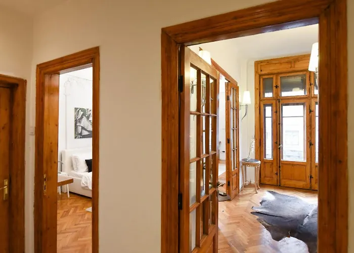 Above The Energy Of Calea Victoriei - Bright 1br In * Bucharest
